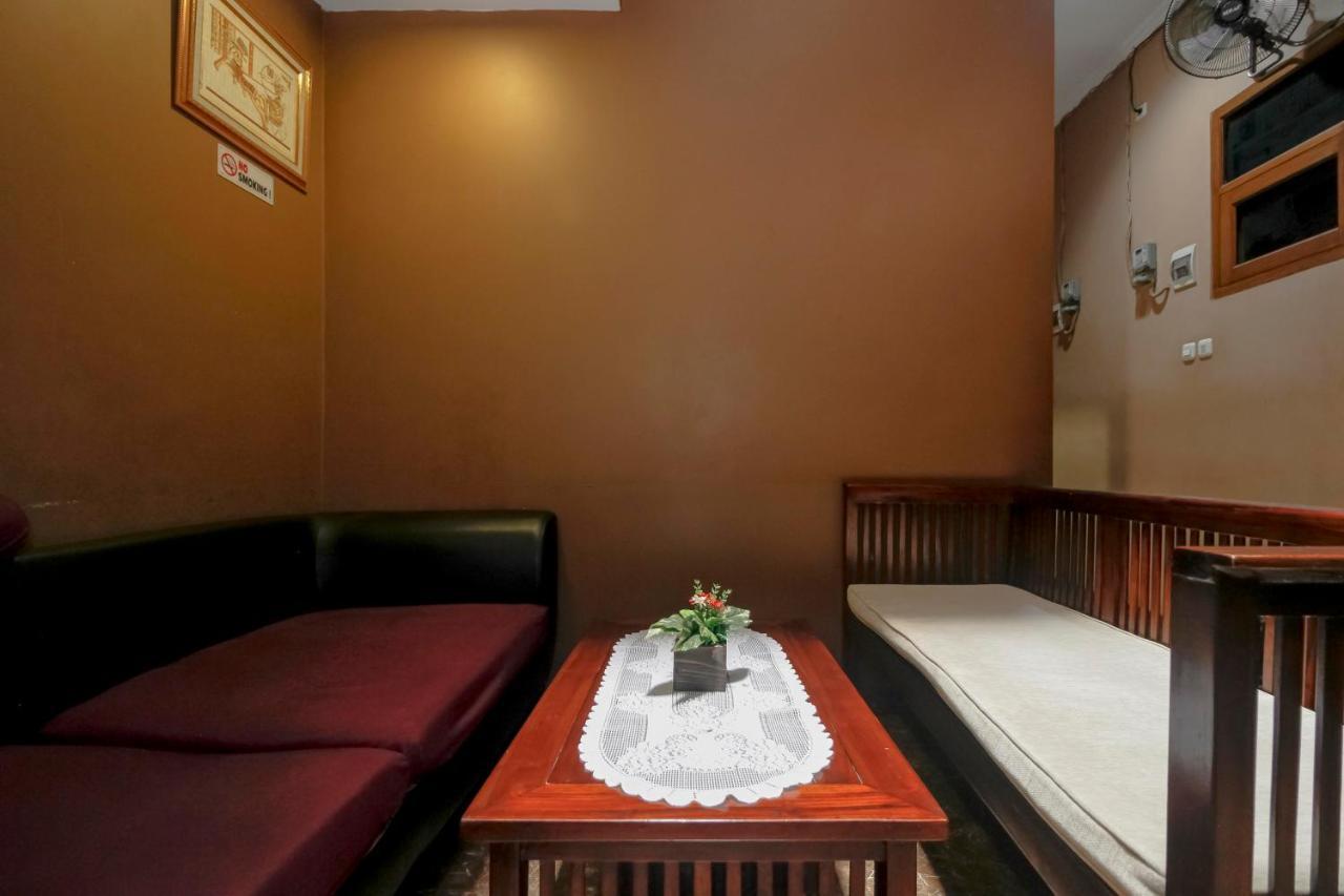 Reddoorz Near Manggarai Station 2 Hotel จาการ์ตา ภายนอก รูปภาพ