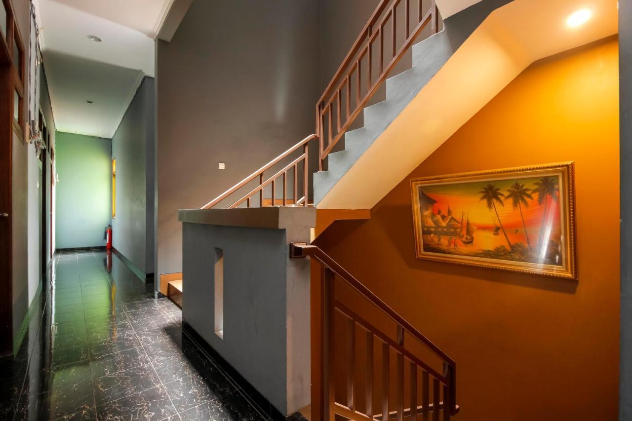 Reddoorz Near Manggarai Station 2 Hotel จาการ์ตา ภายนอก รูปภาพ